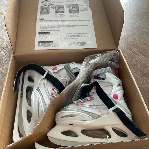 Girls Ice Skated New - Picture 1 of 3